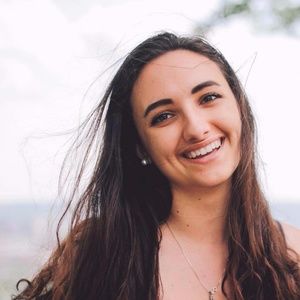 Meet your Posher, Carolyn